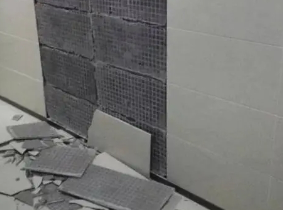新吴瓷砖空鼓维修公司分享下新吴墙砖松动维修的知识